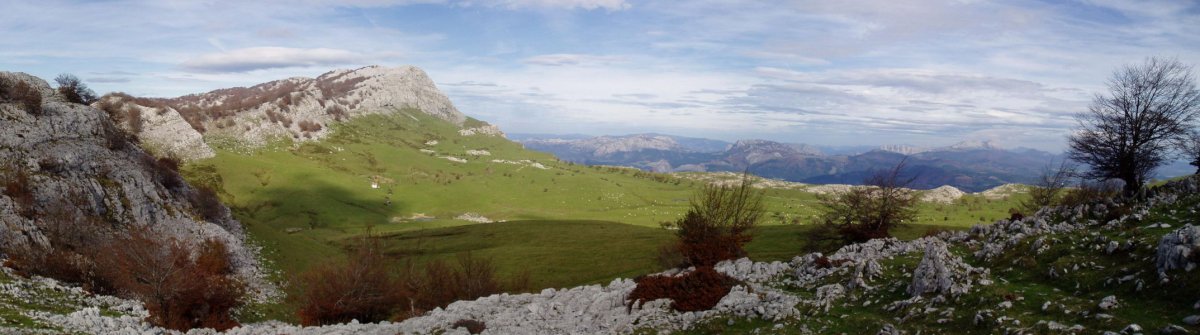 Lekanda eta Arraba, Mandobide lepora igotzen den bidetik ikusita