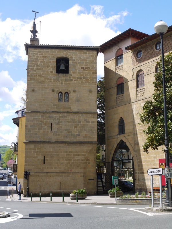 Kanpandorrea elizatik bereizita dago