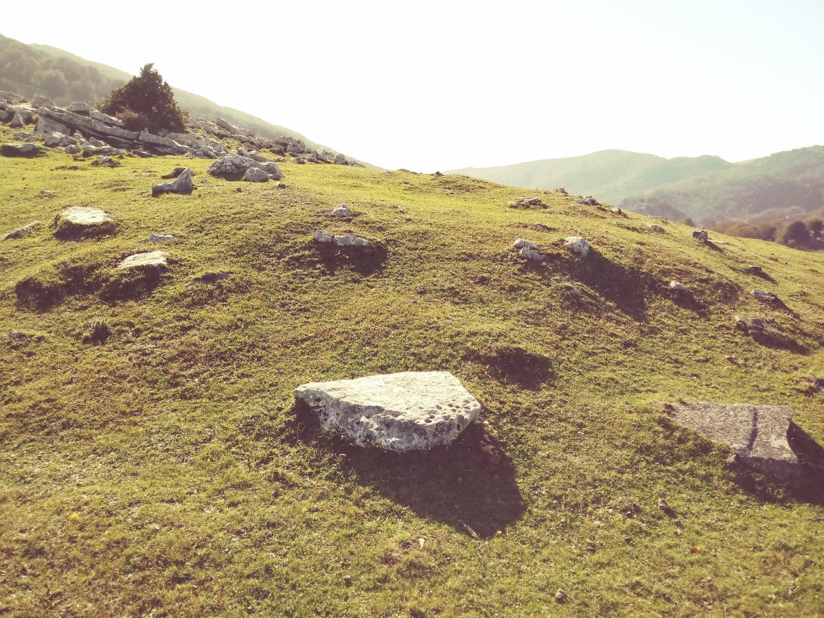 Zastegiko Landa tumuloa 3