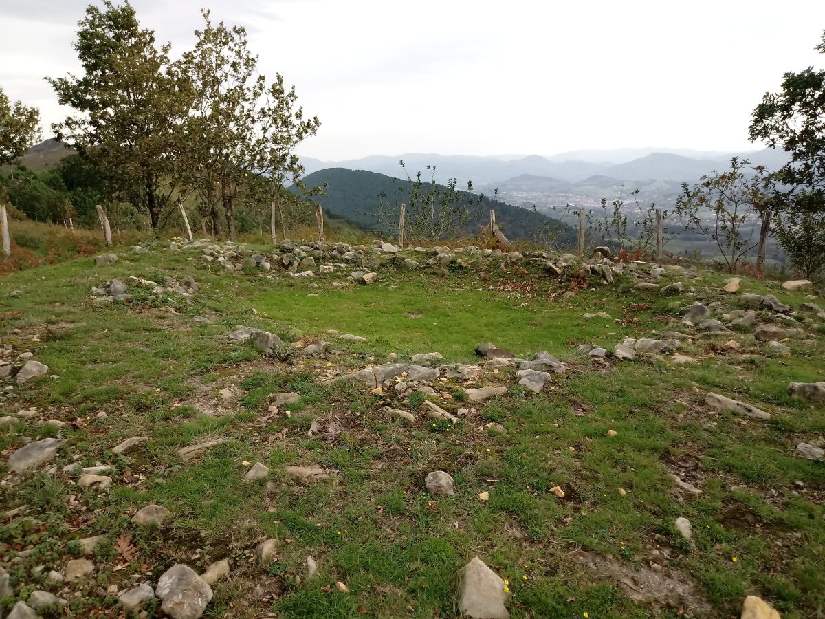 Tontortxiki I tumuloa 2