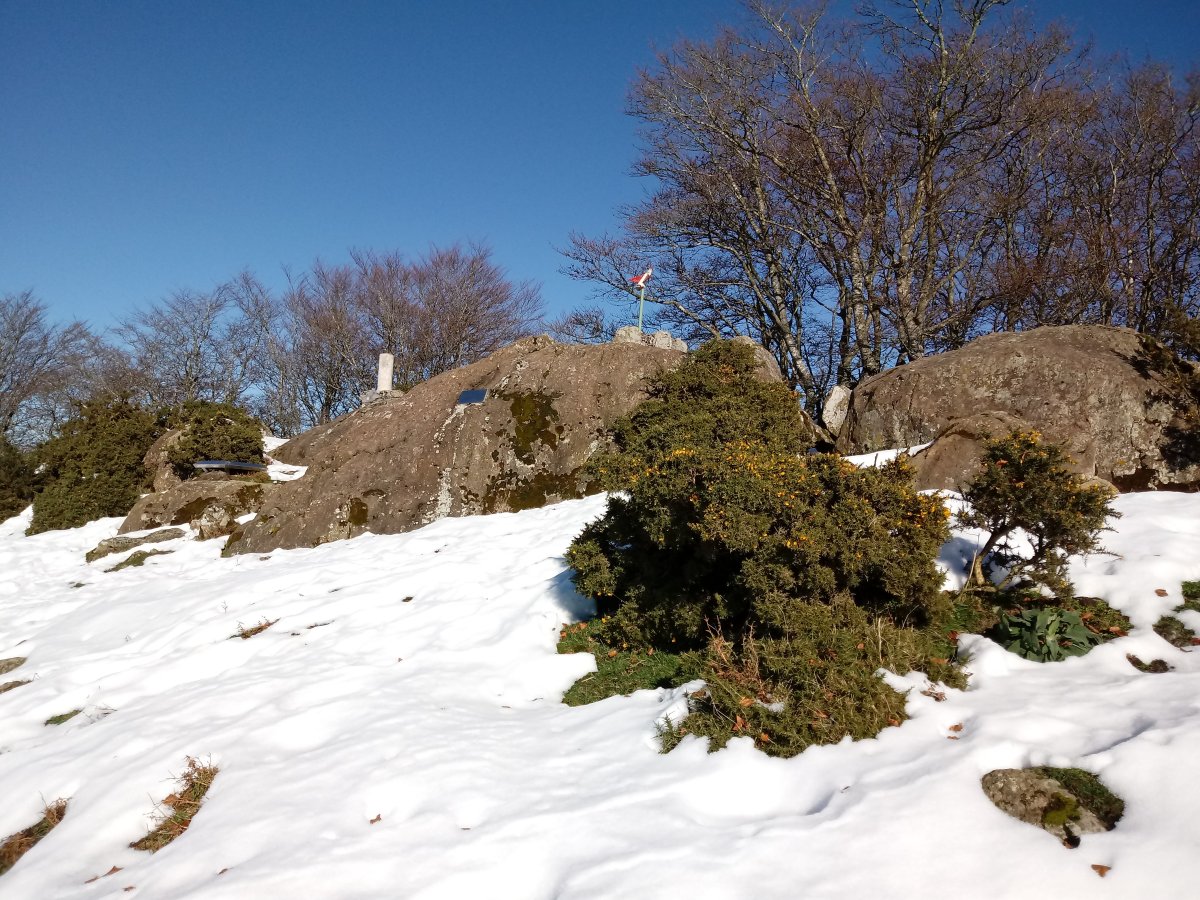 Atxolin (841m) tontorra