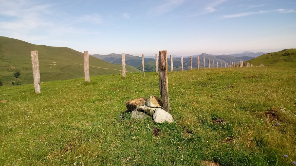 Asundegiko Gaina (1151m) tontorra