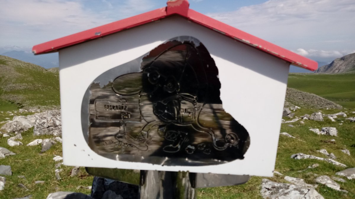 Malkorri (1329m) postontziaren atzealdea