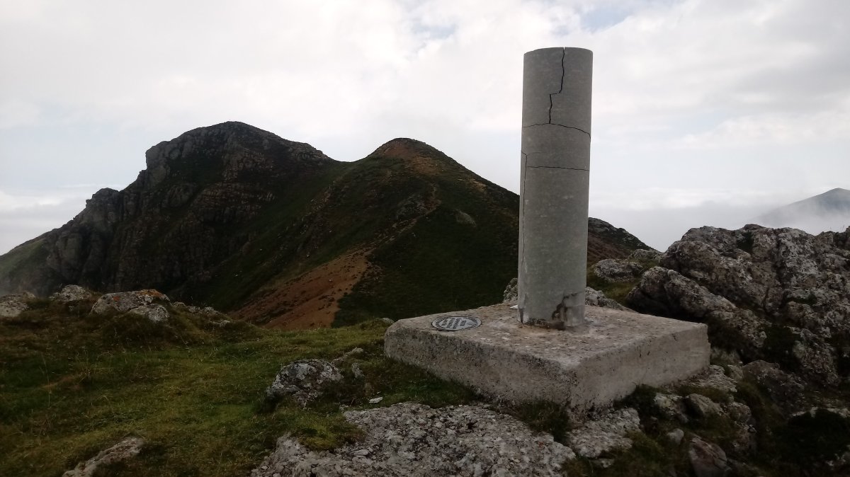 Lakhura, erpin geodesikotik