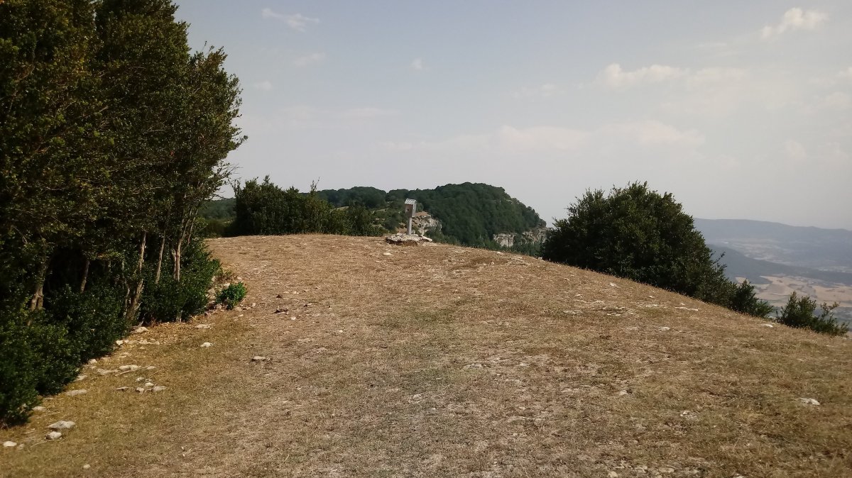 Larraitza (1055m) tontorra