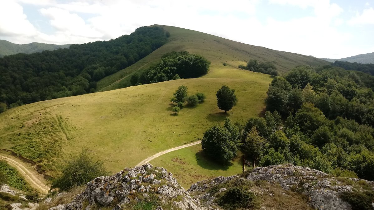 Txurrukopunta (991m) Zabalaitzetik ikusita