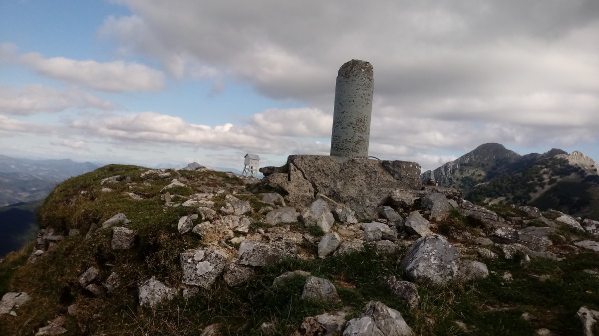 Alluitz (1034m) tontorra