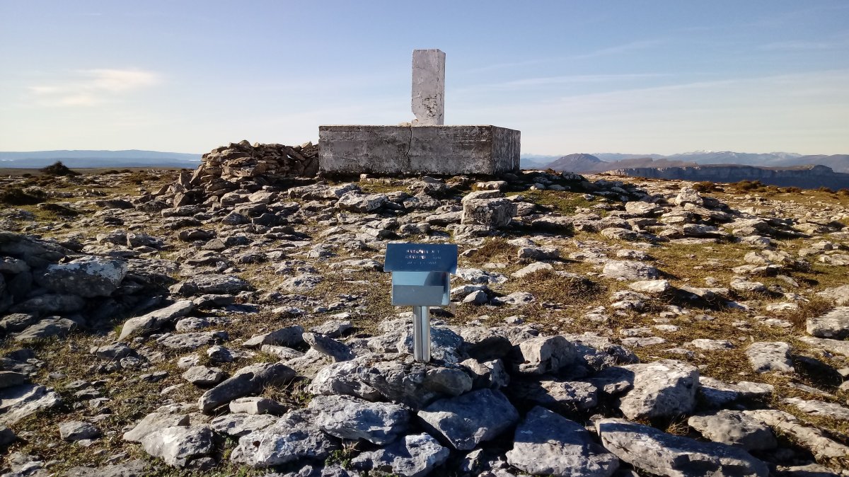 Eskutxi (1185m) tontorra