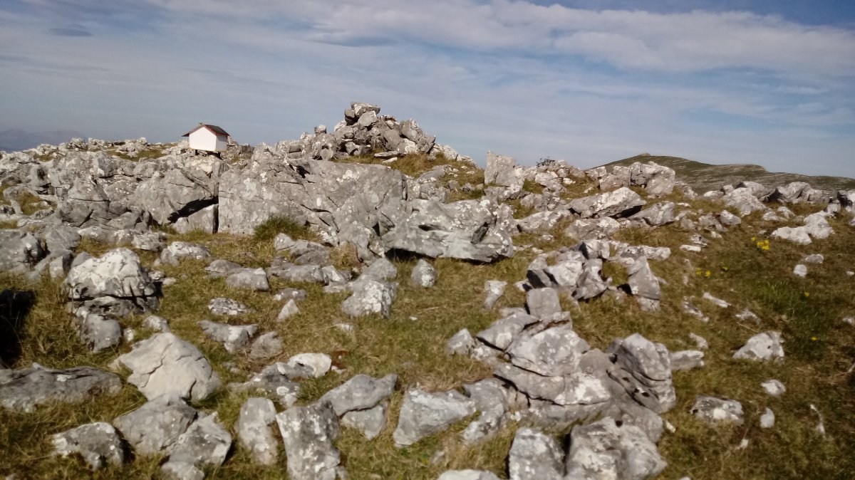 Urkute (1328m) tontorra