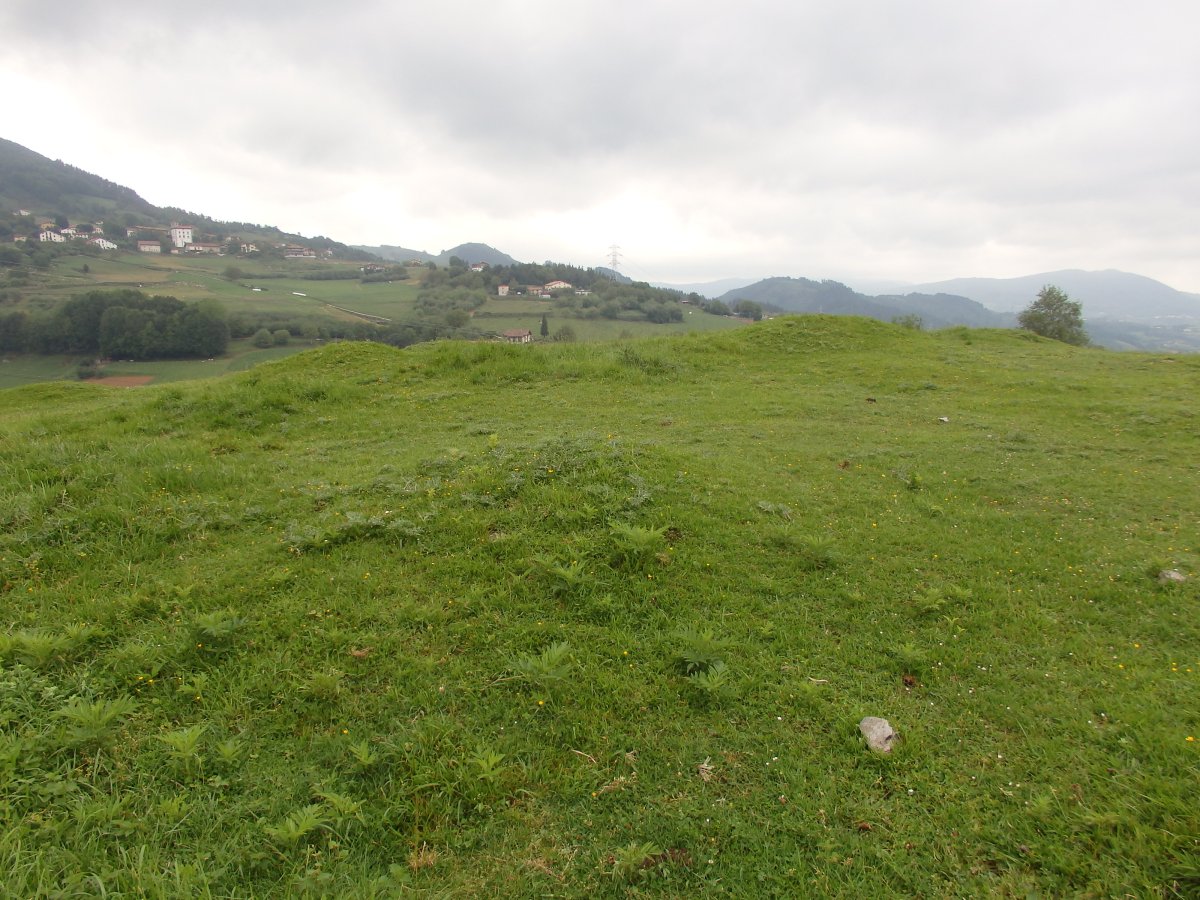 ALTZUSTABERRI campo tumular