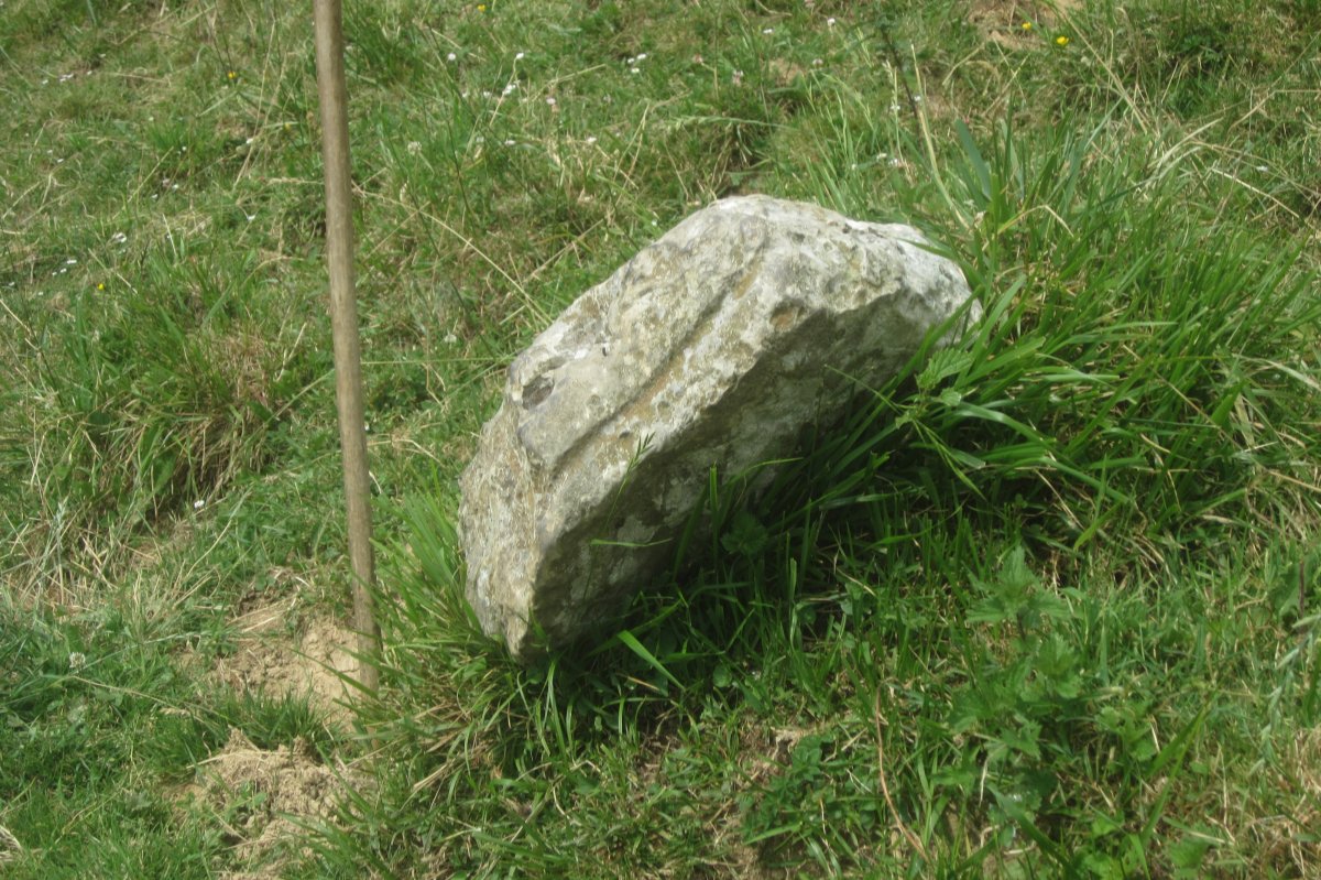 Monolito Aitola (Junio 2020)