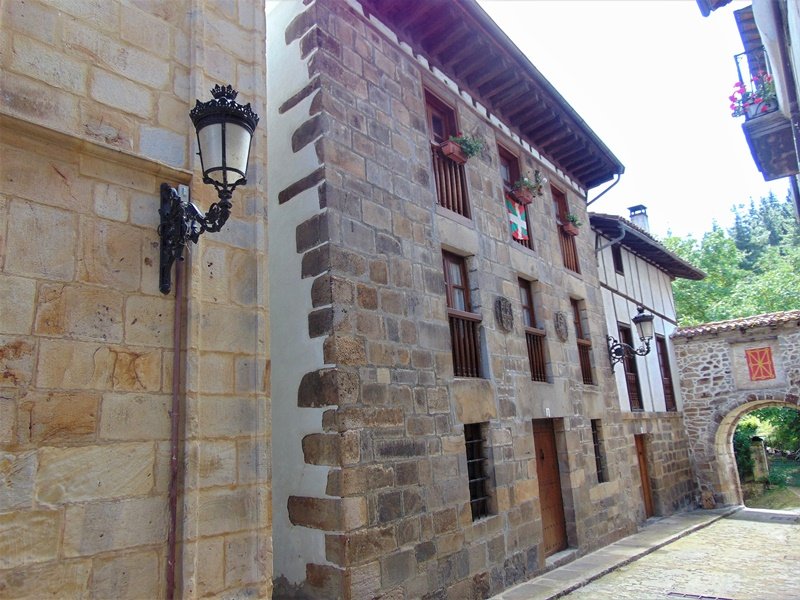 Kapitangoa Jauregia Leintz Gatzagan