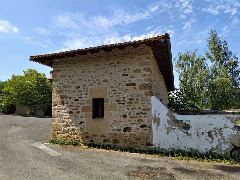 Magdalena Ermita Ozetako Hilerrian