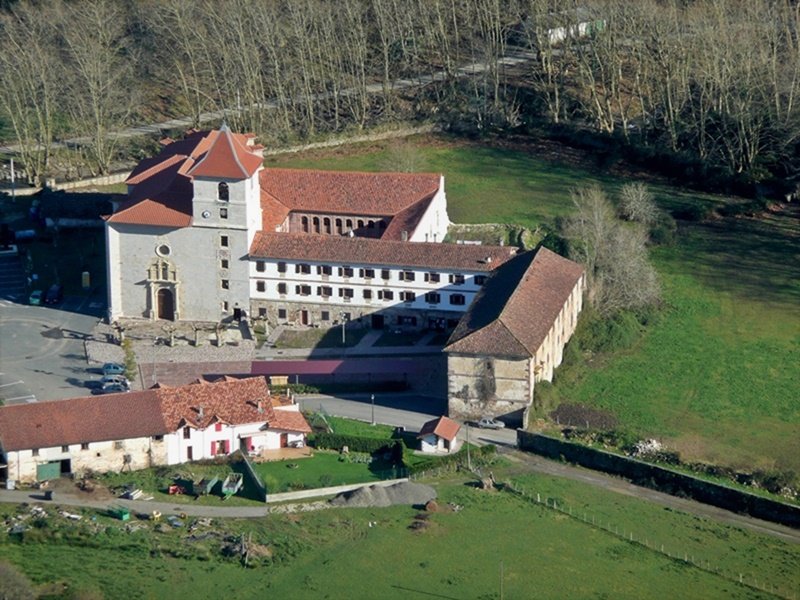 San Salvador Eliza Urdazubin