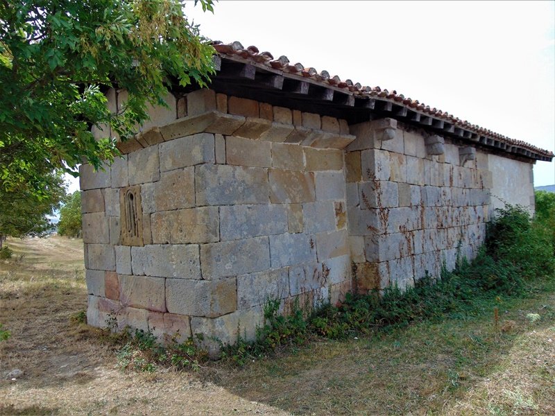 San Julian Eta Santa Basilisa de Aistra Ermita Zalduondon