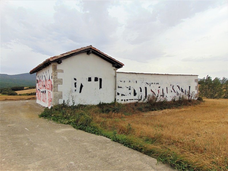 San Juan Ermita Mezkiako Hilerrian