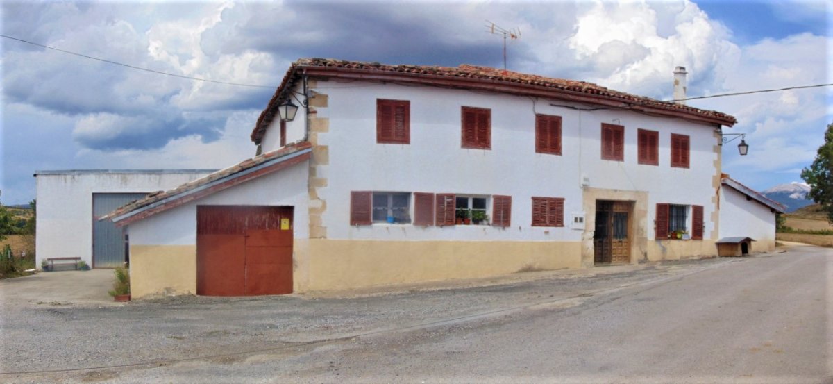 Ulako Andra Maria Baseliza