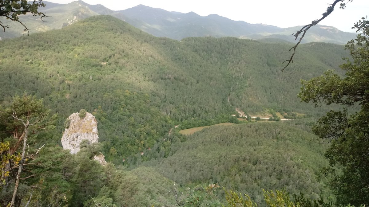 Azkarregia (1008m) tontorretiko ikuspegia