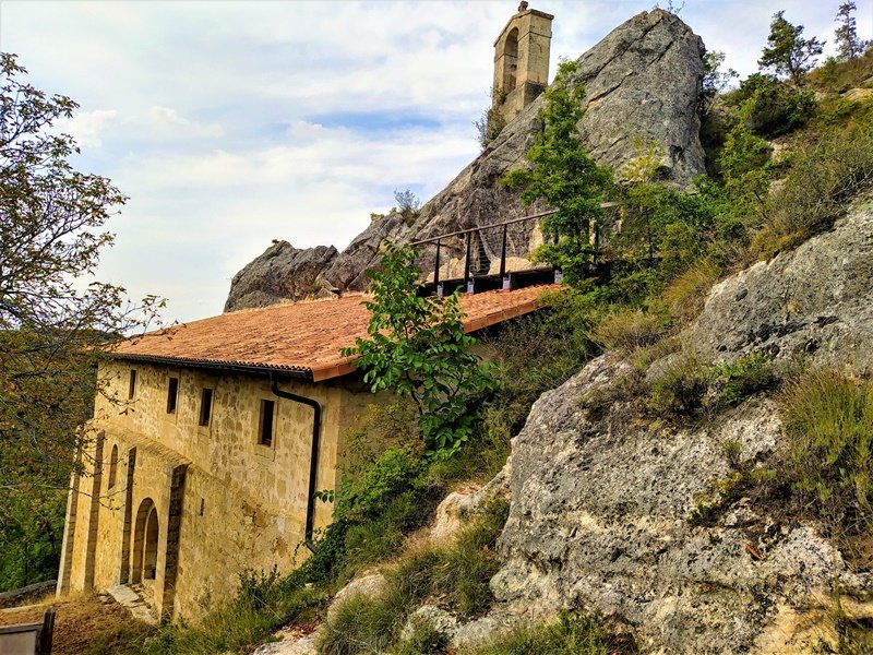 Haitzaren Andre Maria Haitzuloa Ermitategia