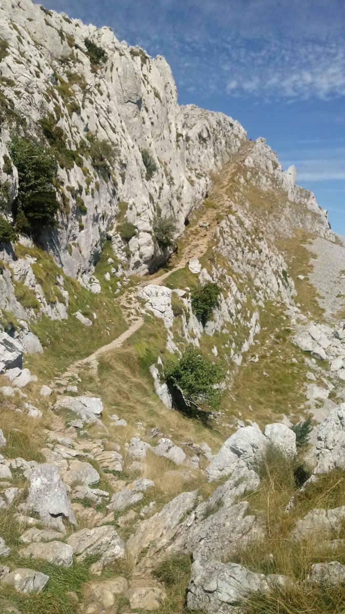 Aiztontor Altuna (1454m) goialdera iristen