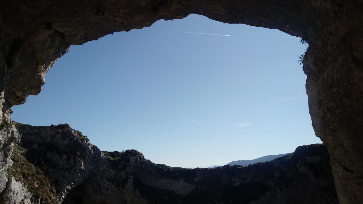 Portupekoleze haitzuloa