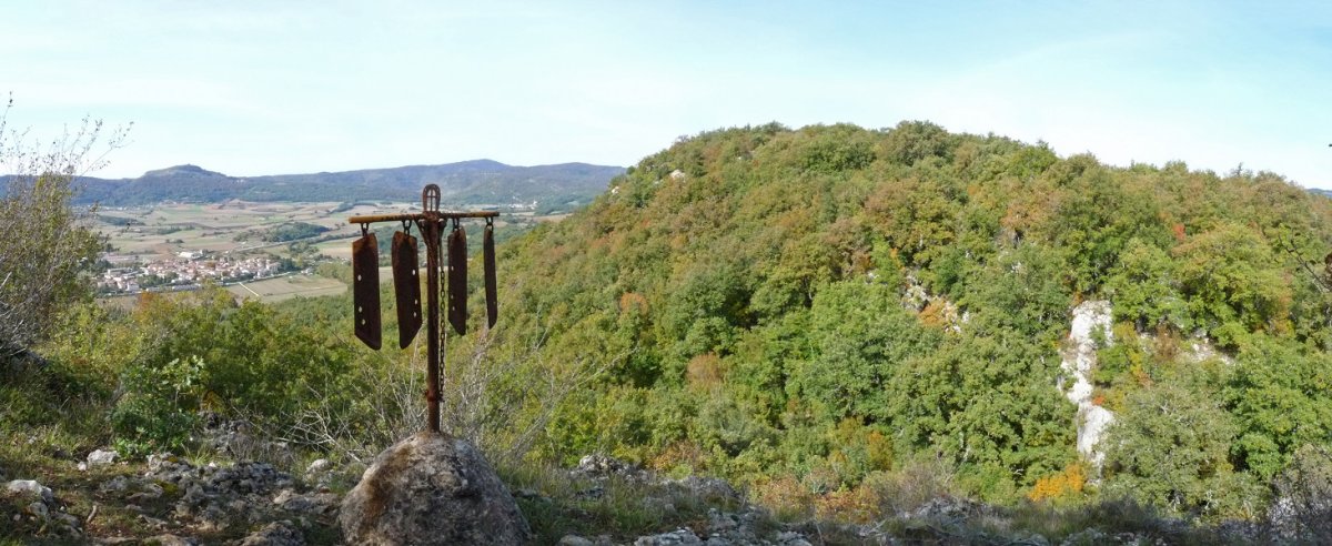 Zabalegiko txartelontzia, gailurretik iparraldera