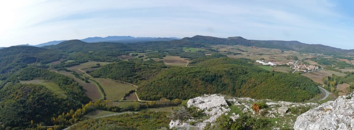 Panorama zabala Peñalascincotik
