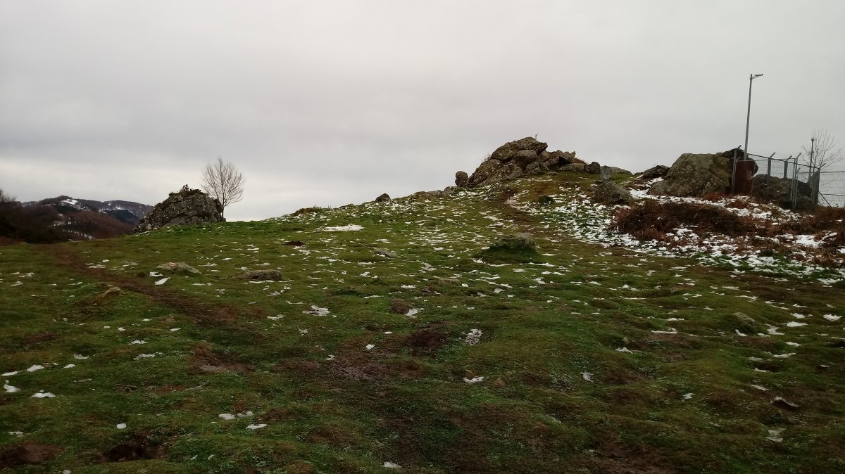 Karakate (749m) gaina