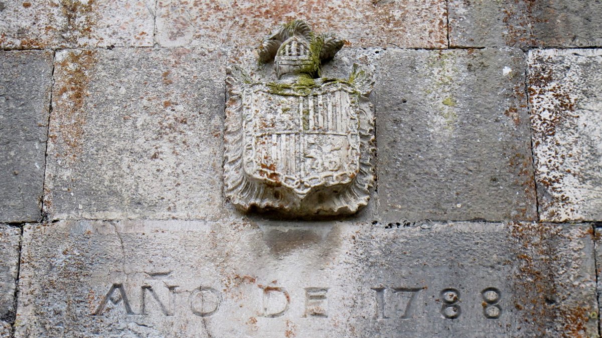 Asiñenea etxea, Muskitz-Imotz