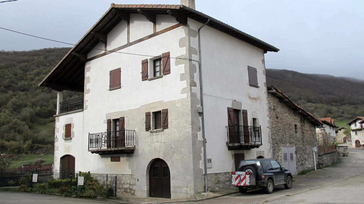 Etxatoa (Etxotoa) etxea, Goldaratz-Imotz