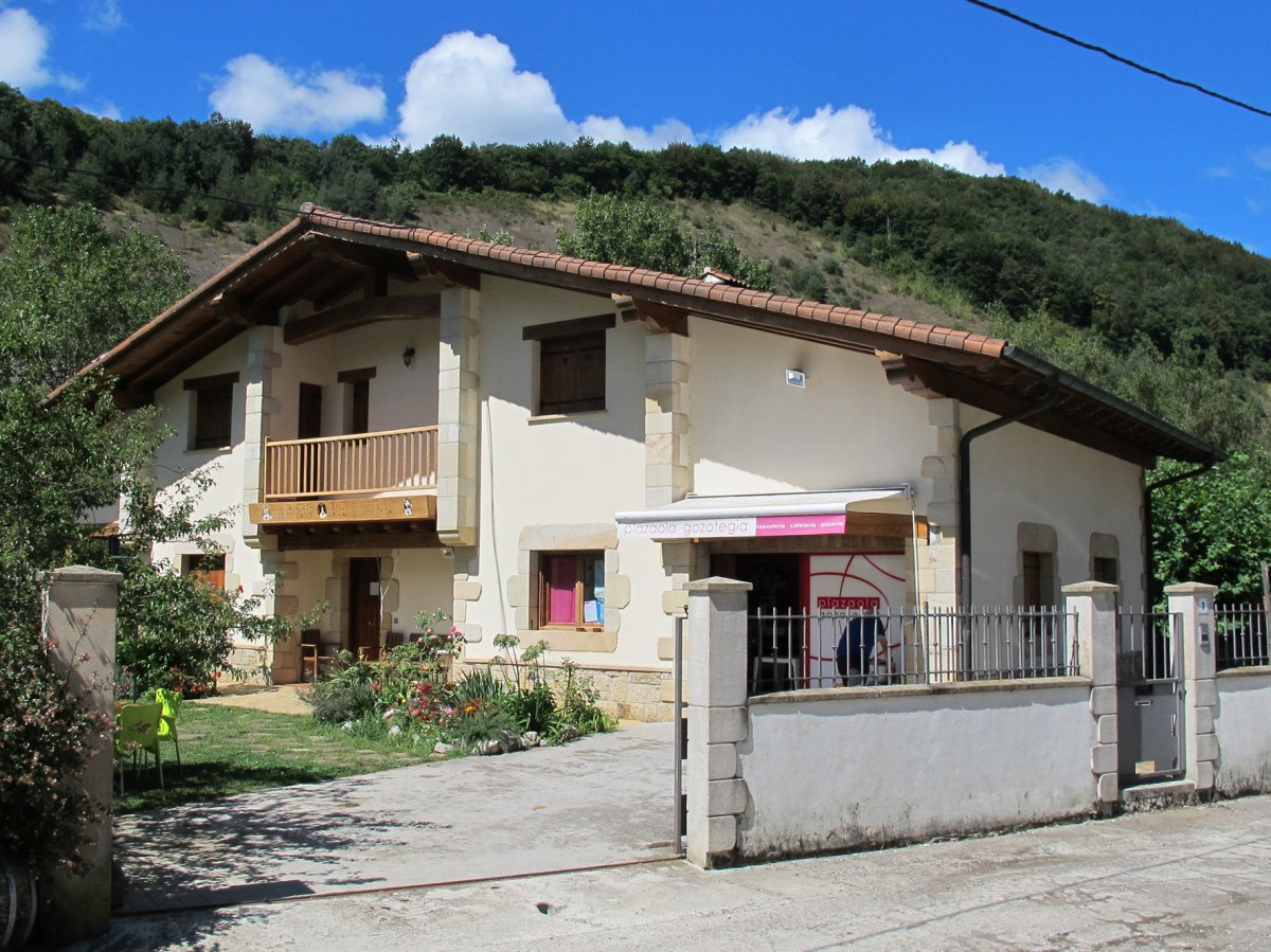 Ipar Haizea informazio bulegoa, Latasa-Imotz