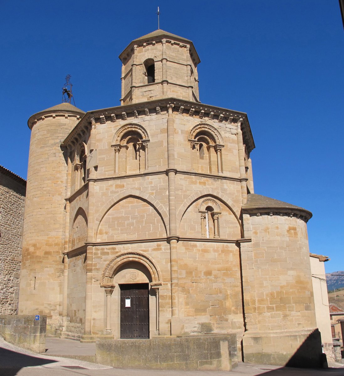 Santo Sepulcro eliza, Torres del Rio