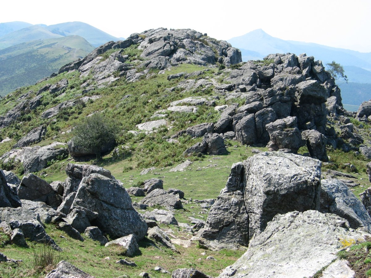 Urrezti aldeko paisaia