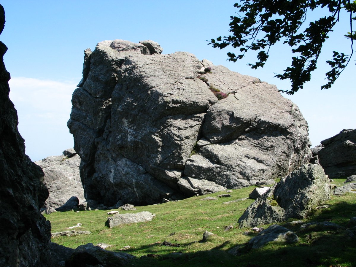Eskaltzaileen eremuko haitza
