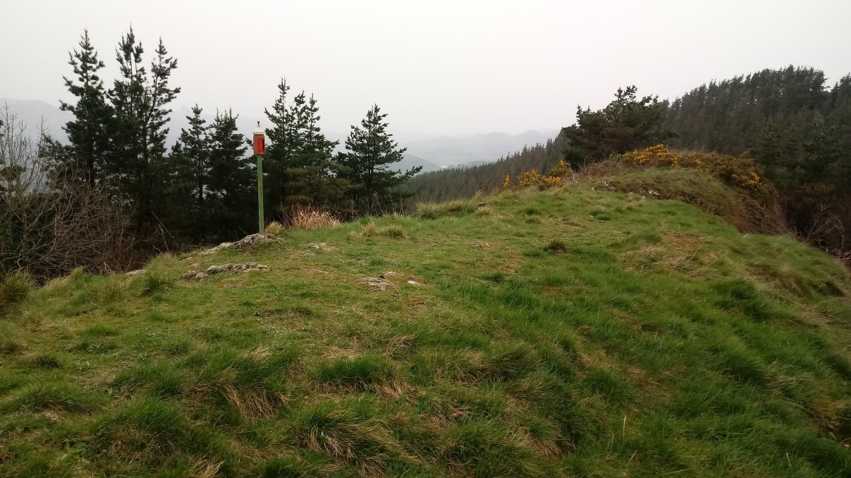 Gaztelu Aitz (705m) tontorra