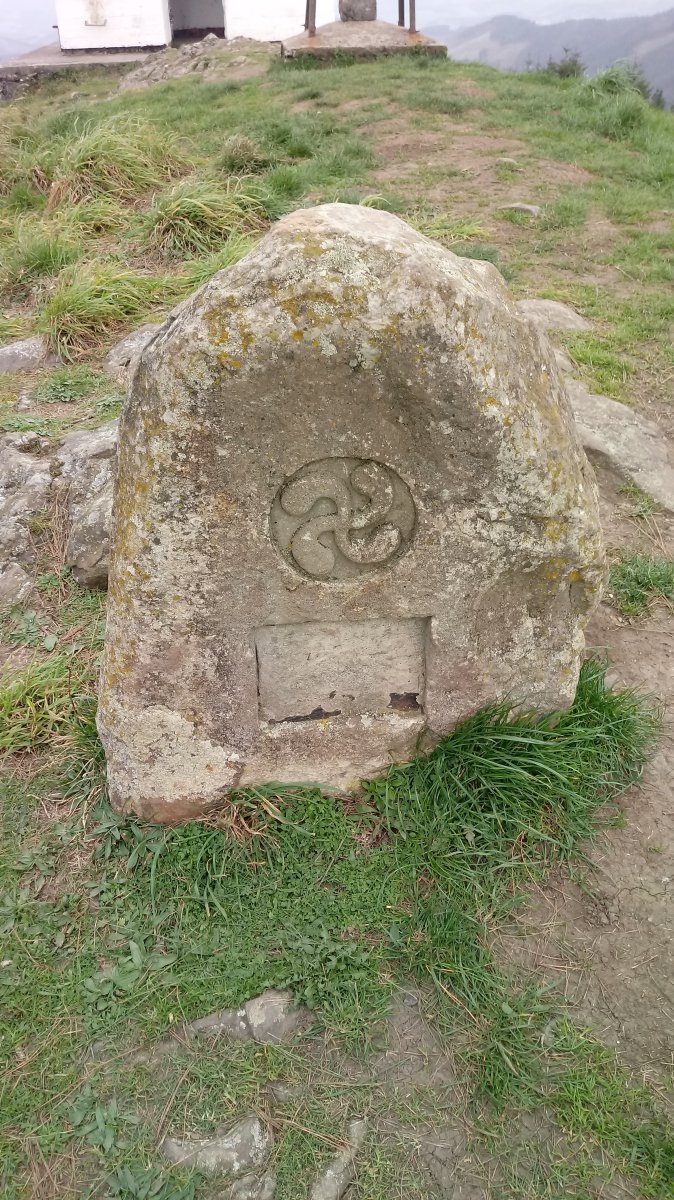 Intxorta (743m) oroitarria