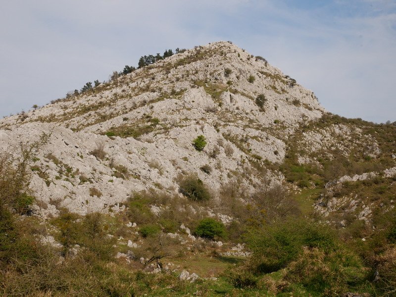 Urtemondo mendebaldetik ikusita