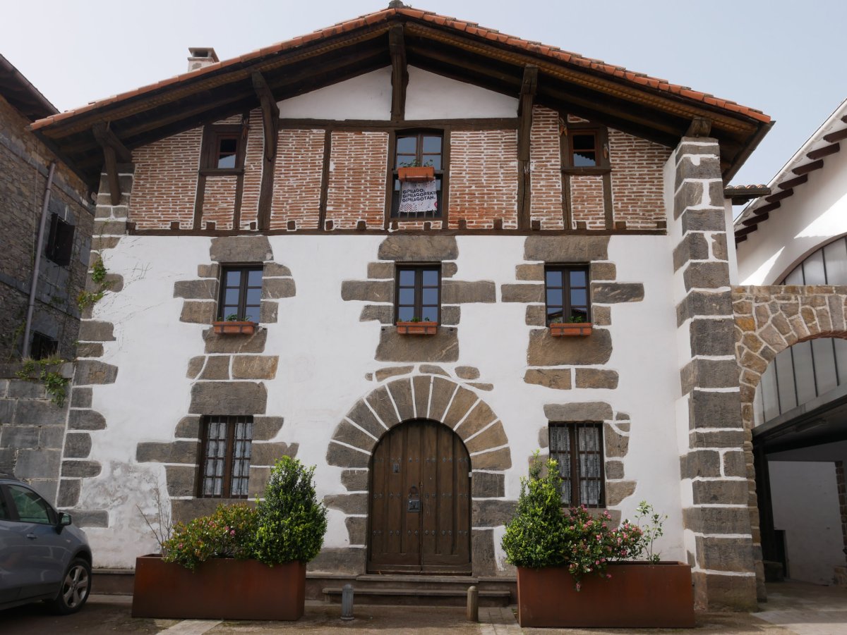 Mendikoetxe etxea, Alkiza