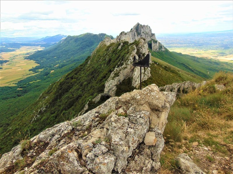 Tontorra. Atzean, Palomares