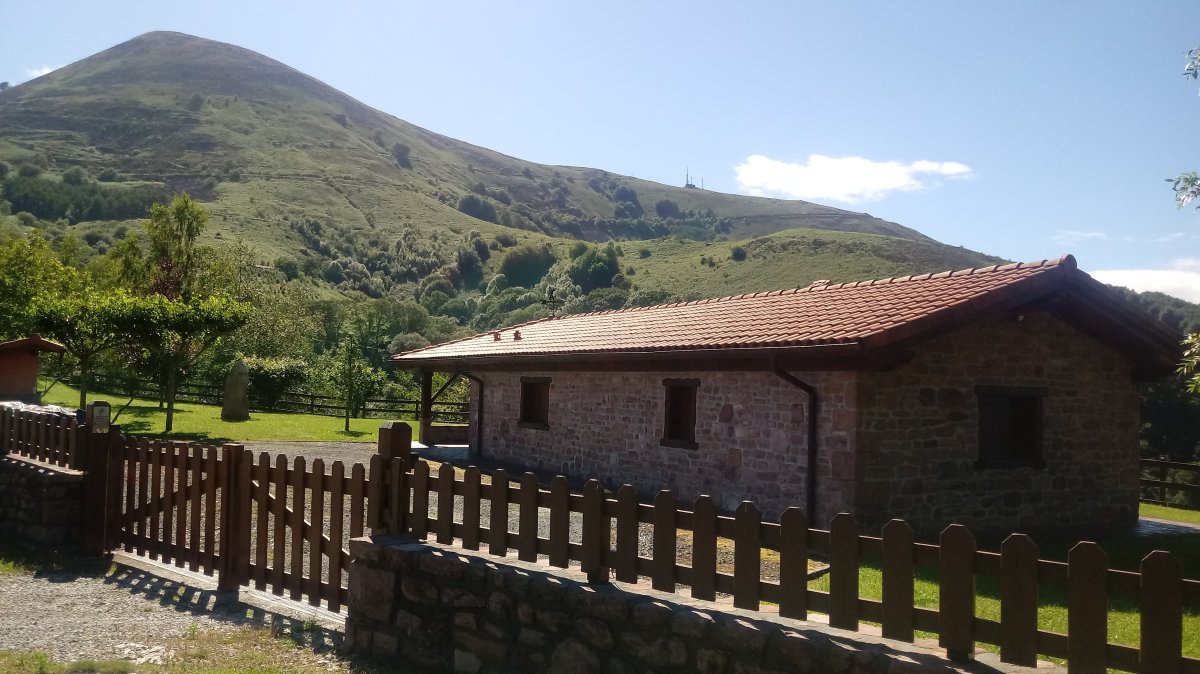 Antzabal (621m) lepoko borda