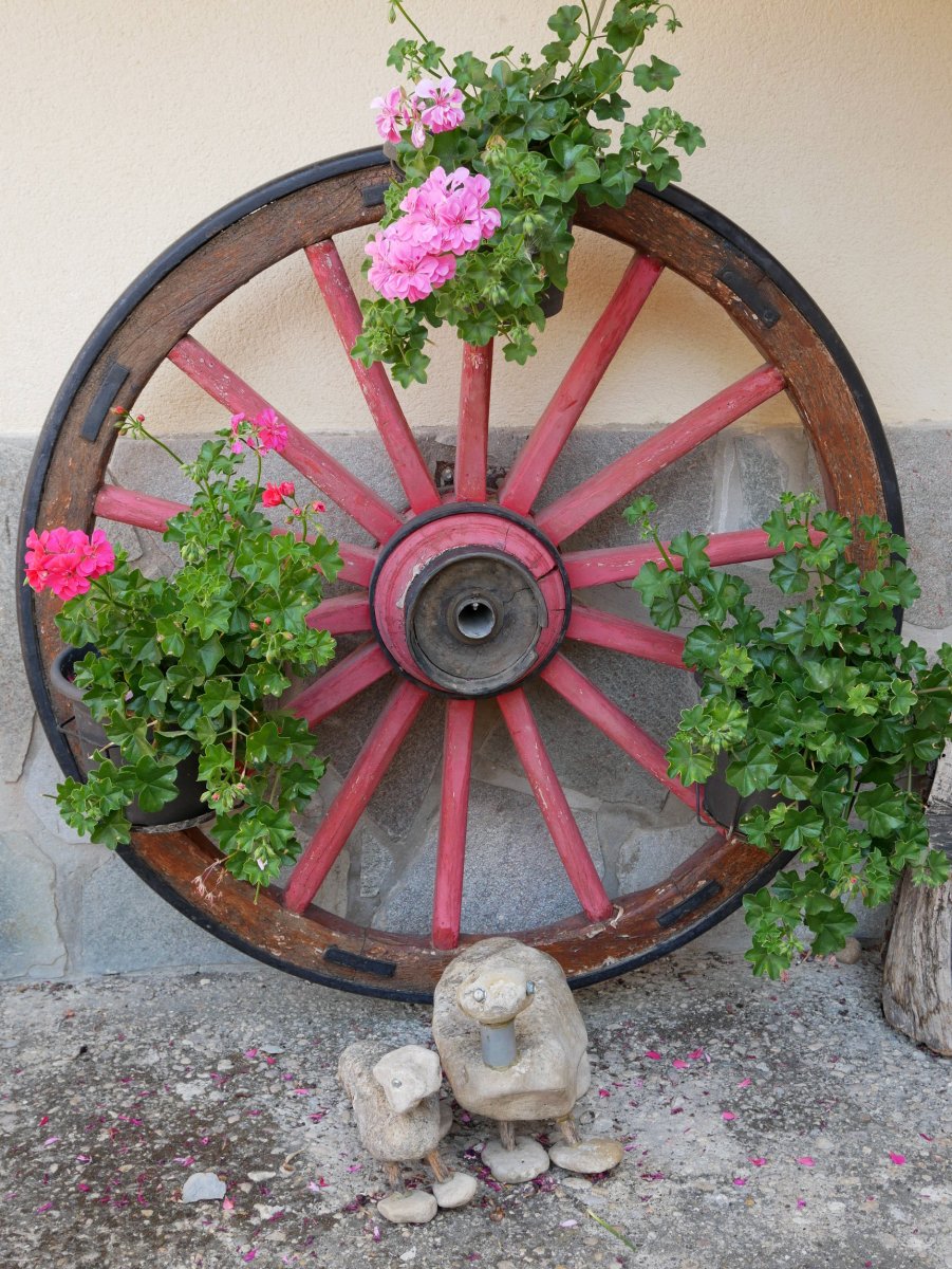 Sol de Arriba kaleko 13.eko atariko apaingarria, Antoñana