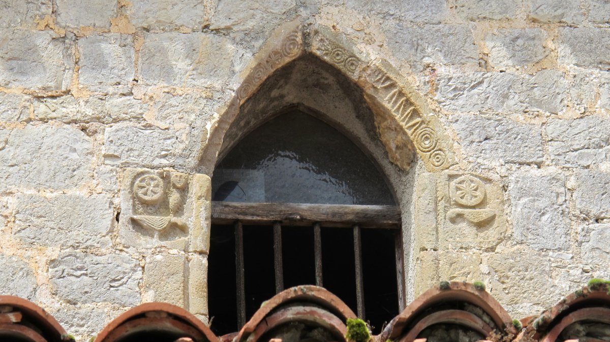 San Juan eta San Pablo elizako leihoa, Alli-Larraun