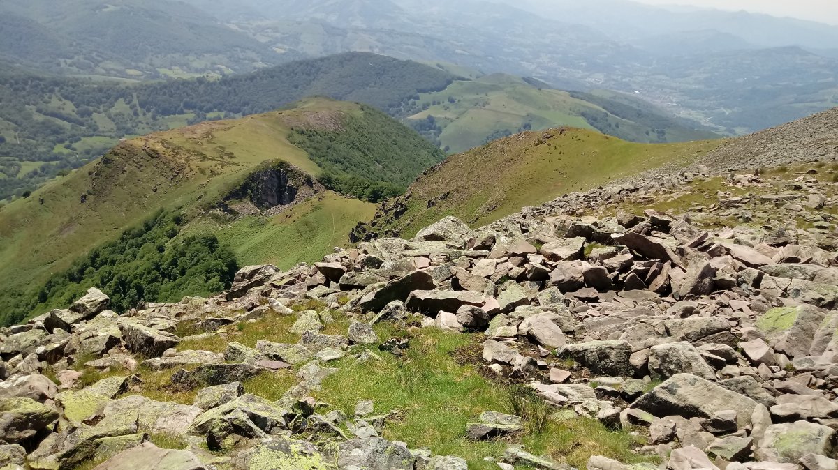 Hautza (1305m) Erregarria alderako ikuspegia