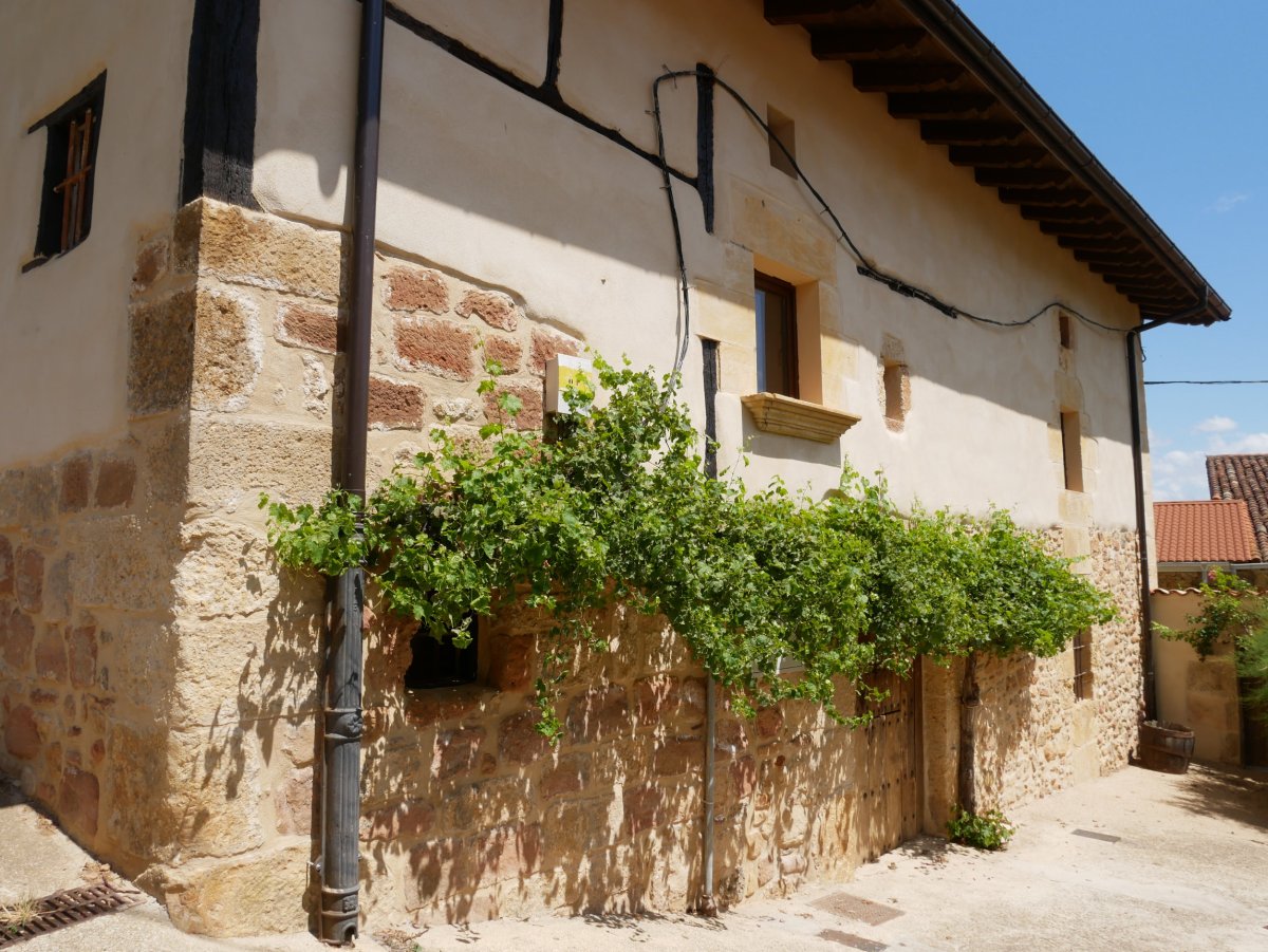 Bengara auzoko etxea, Apilaiz