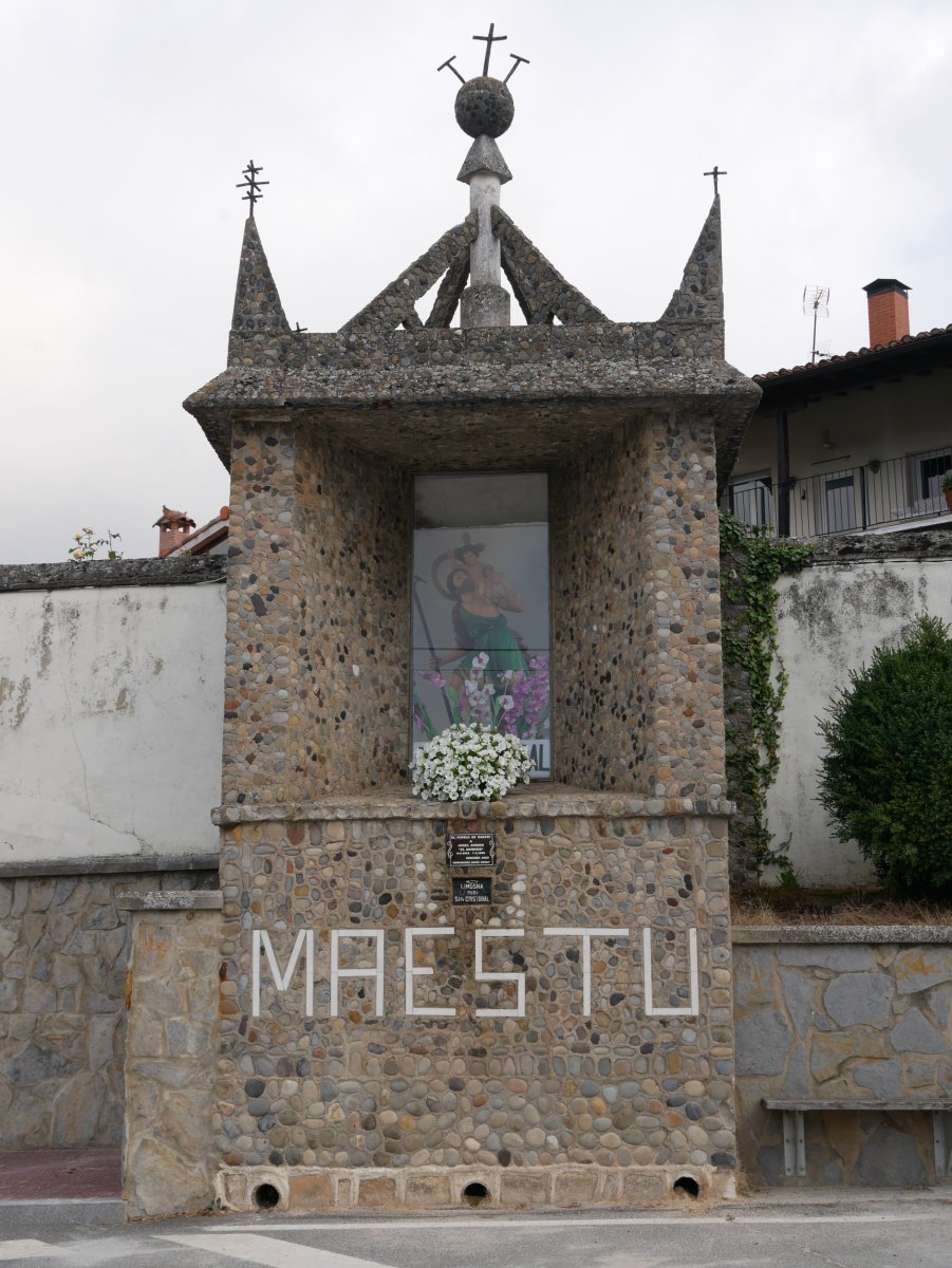 San Kristobal, Maeztuko sarreran