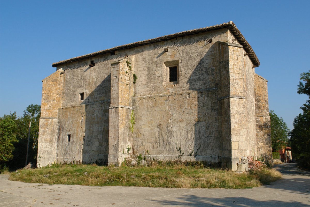 San Esteban eliza, Alangua