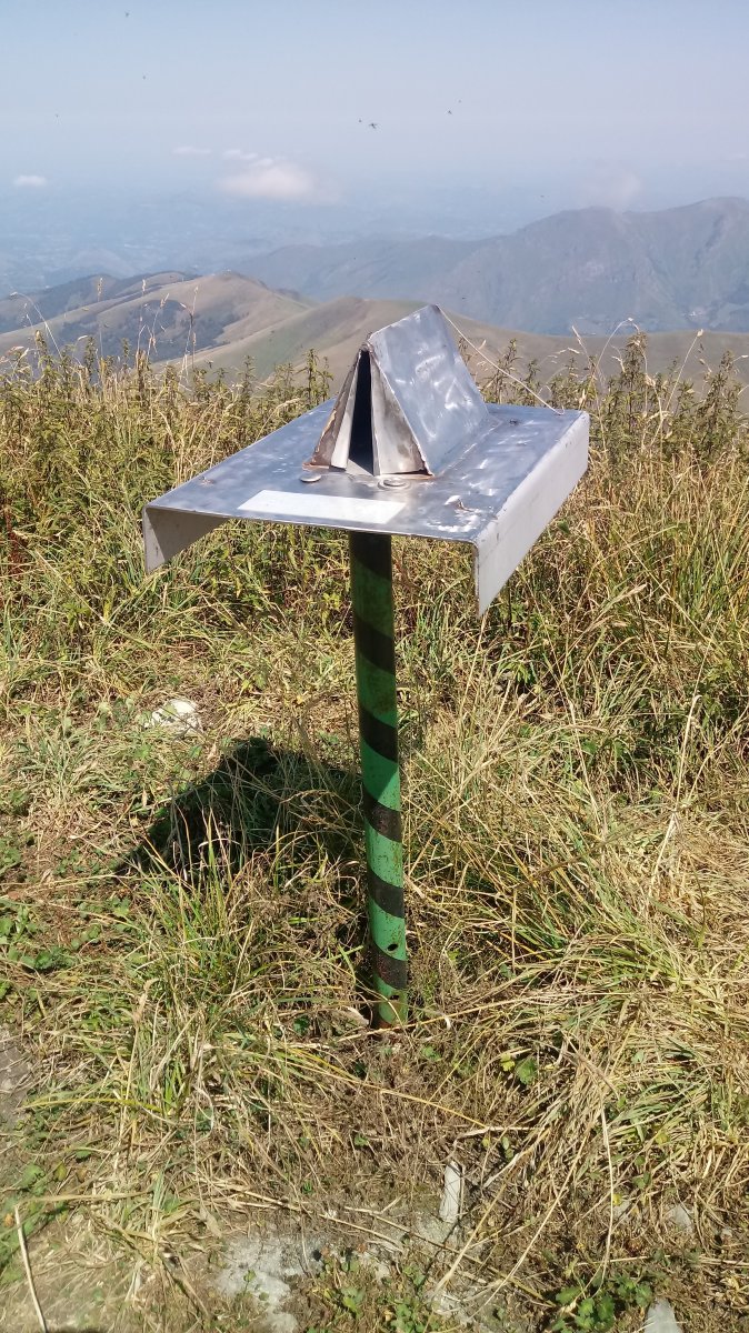 Sardekagaña (1893m) ekialdeko tontorra