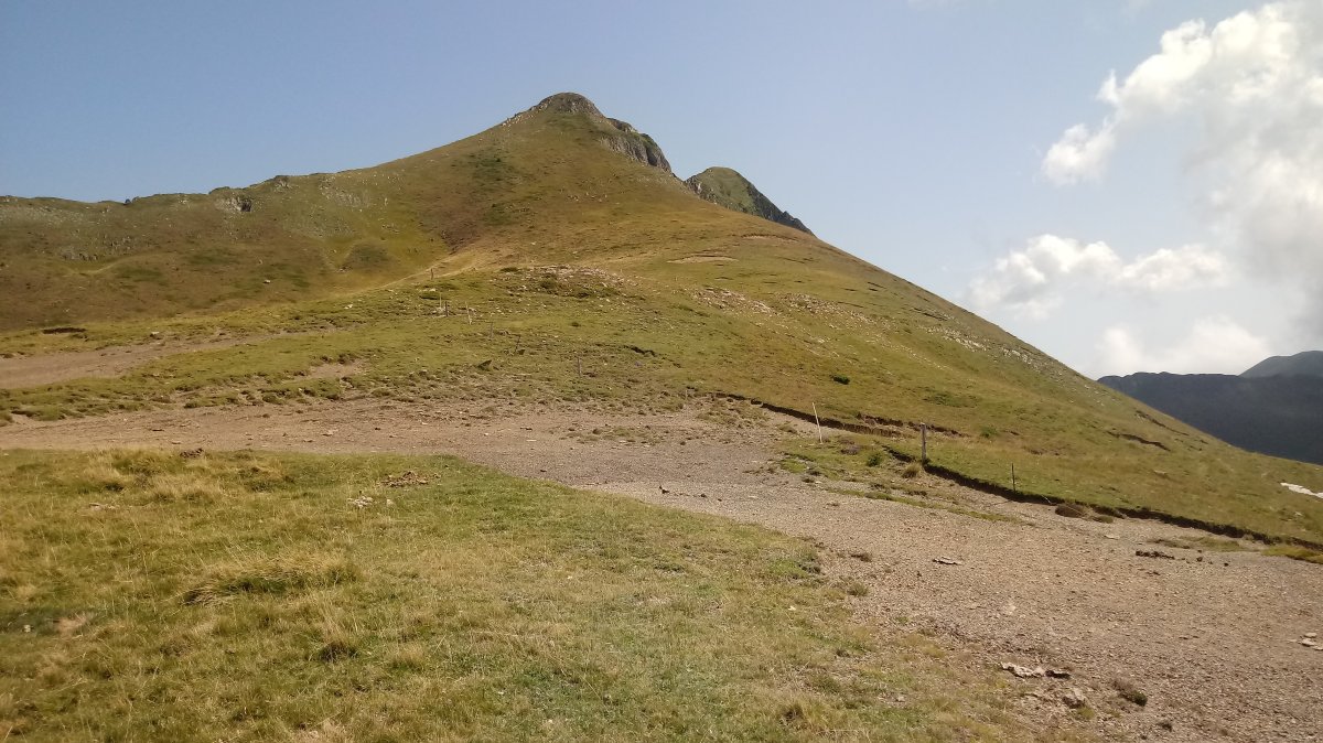 Sardekagaña (1893m) igoera Uturrudinetako lepotik