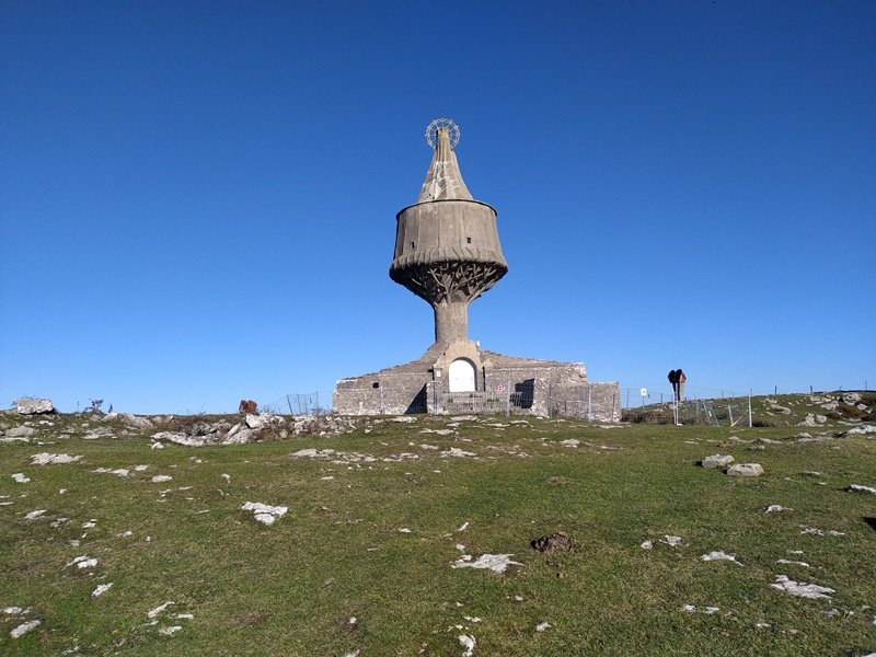 Haitzpeako Ama Birjina Ermita Urduñan
