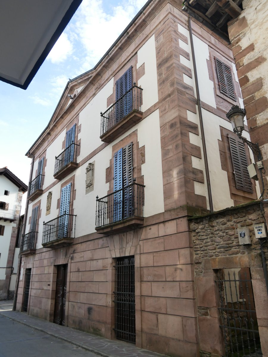 Bertiz - Ezpeleta jauregia, Doneztebe